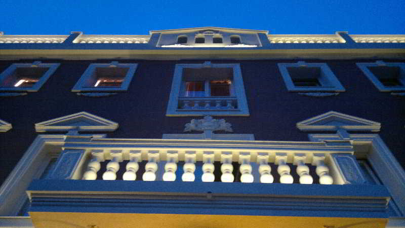 Shangri La Mansion Mostar Bagian luar foto